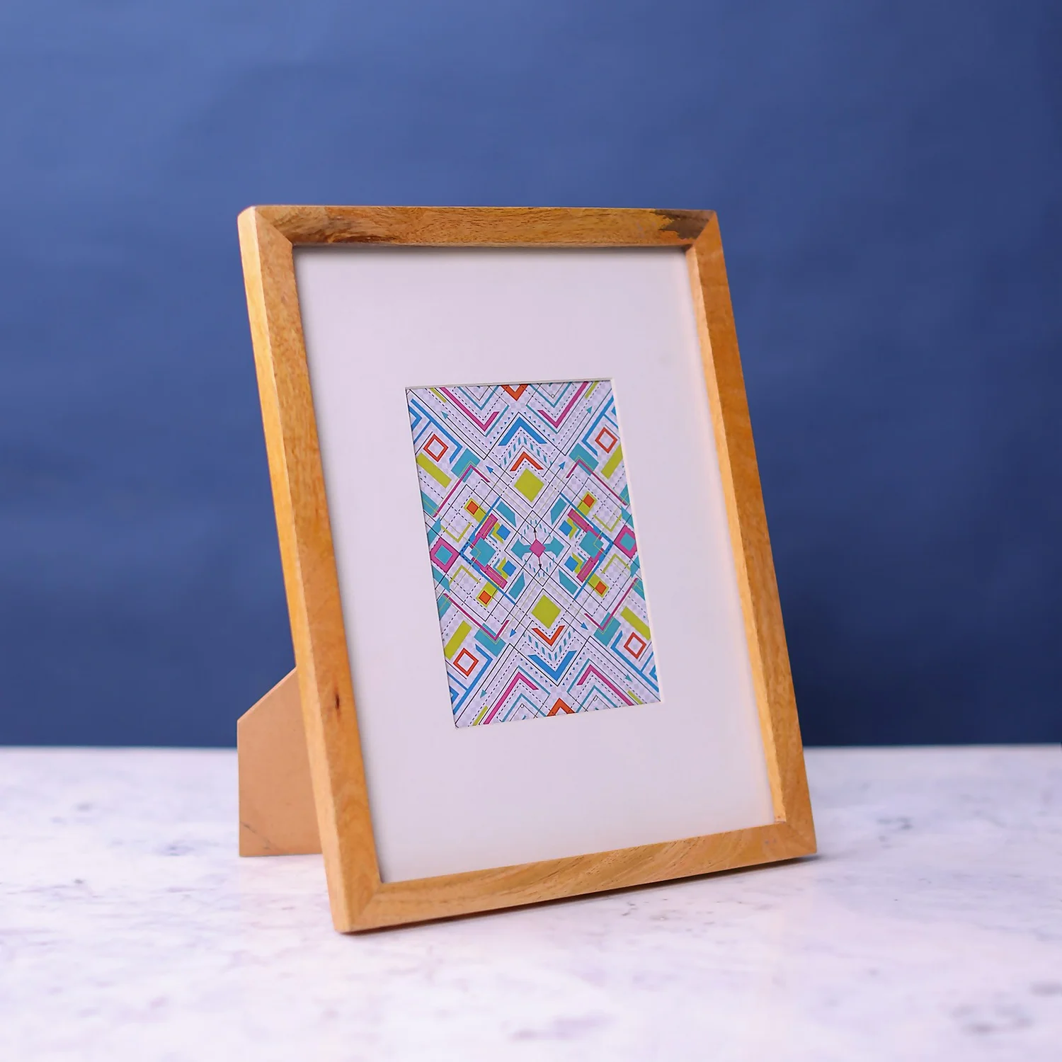 House Beautiful Wooden Photo Frame 8x10in With 5x7in Mount 4 House Beautiful Wooden Photo Frame 8x10in With 5x7in Mount - Image 2