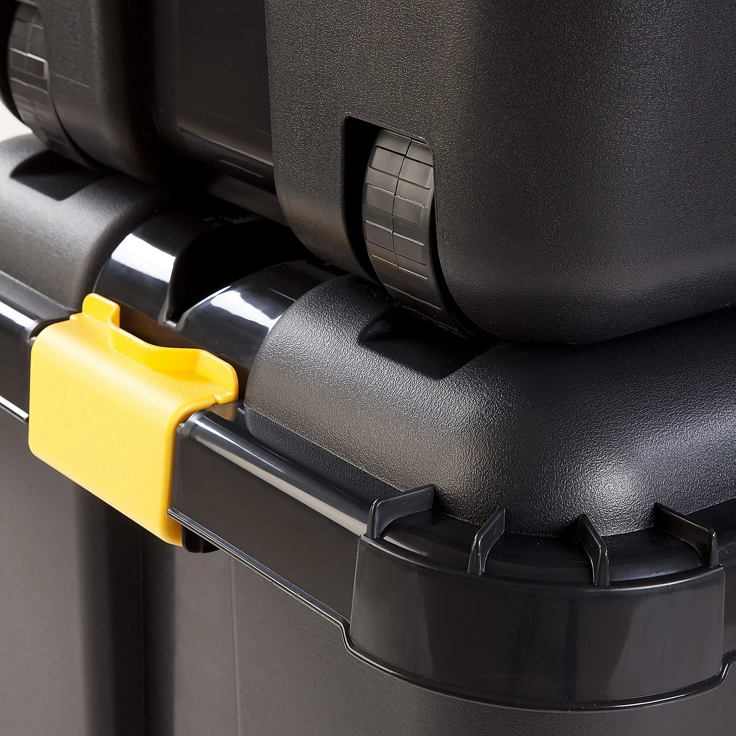 Tontarelli Heavy Duty Storage Trunk - 149L 4 Tontarelli Heavy Duty Storage Trunk - 149L - Image 2